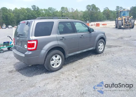 2011 Ford Escape Xlt z USA, uszkodzony, nr VIN 1FMCU9D70BKA79380